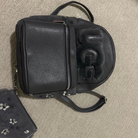 Ugg Backpack - Picture 2 of 5